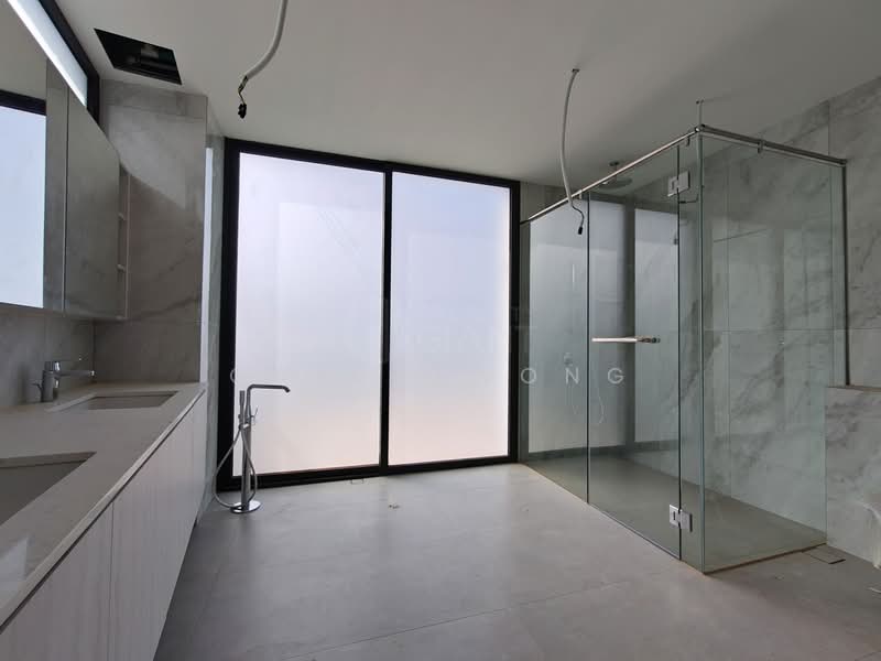 ❤️GIANT⚡️Build Up Less Than $1k psf! Brand New Corner Terrace at Kovan Road w Pool & Jacuzzi, Kovan Road, 7 Bedrooms, 8,800 sqft, Corner Terrace For Sale, by Caryn Wong, 500107415 - Bathroom - PropertyGuru.com.sg