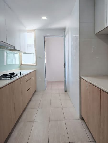Sunglade, 1 Serangoon Avenue 2, 3 Bedrooms, 1,100 sqft, Condominium For Sale, by Grace Neo, 500107433 - Kitchen - PropertyGuru.com.sg