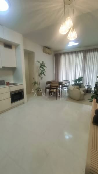 RV Residences, 467 River Valley Road, 2 Bedrooms, 689 sqft, Condominium For Sale, by Amber Wood, 500107435 - Living Room - PropertyGuru.com.sg