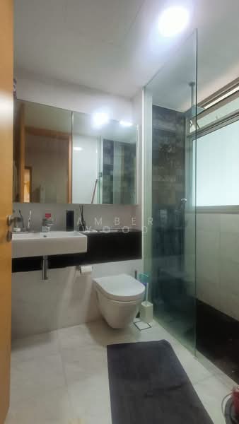 RV Residences, 467 River Valley Road, 2 Bedrooms, 689 sqft, Condominium For Sale, by Amber Wood, 500107435 - Bathroom - PropertyGuru.com.sg