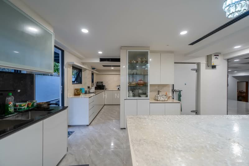 ⭐ $1 MIL UNDER VALUATION, Cheapest & Newest Freehold 3 Storey+Attic Bungalow, >5000 sqft Land D28, Seletar / Yio Chu Kang, 7 Bedrooms, 14,000 sqft, Detached House For Sale, by Daphne Tan, 500107439 - Kitchen - PropertyGuru.com.sg