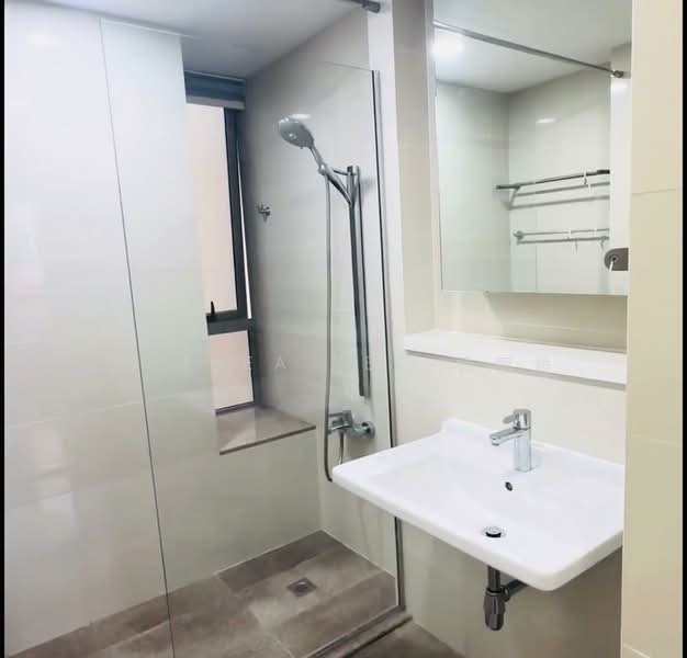 Waterford Residence, 23 Kim Yam Road, 3 Bedrooms, 1,044 sqft, Condominium For Sale, by Anthea Yeo 杨丽娇, 500107444 - Bathroom - PropertyGuru.com.sg