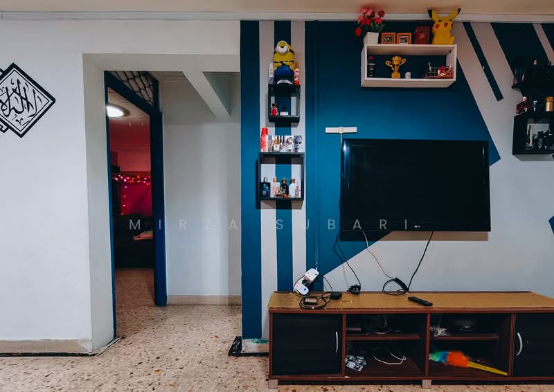 115 Hougang Avenue 1, 115 Hougang Avenue 1, 3 Bedrooms, 979 sqft, HDB Flat For Sale, by Mirza Subari, 500107451 - Living Room - PropertyGuru.com.sg