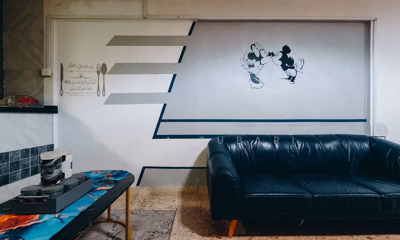 115 Hougang Avenue 1, 115 Hougang Avenue 1, 3 Bedrooms, 979 sqft, HDB Flat For Sale, by Mirza Subari, 500107451 - Living Room - PropertyGuru.com.sg