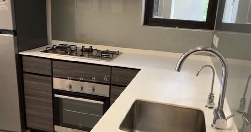 D'Nest, 131 Pasir Ris Grove, Room Rental, 200 sqft, Condominium For Rent, by Rahat Khan, 500107455 - Kitchen - PropertyGuru.com.sg
