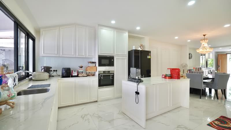 Tai Hwan Garden, Tai Hwan Heights, 5 Bedrooms, 3,600 sqft, Terraced House For Sale, by Elaine Chia, 500107464 - Kitchen - PropertyGuru.com.sg