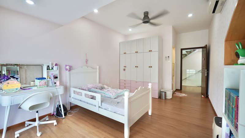 Tai Hwan Garden, Tai Hwan Heights, 5 Bedrooms, 3,600 sqft, Terraced House For Sale, by Elaine Chia, 500107464 - Bedroom - PropertyGuru.com.sg
