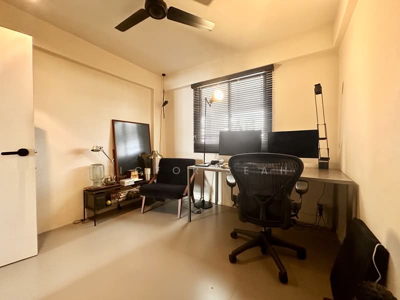 5 Saint George's Lane, 5 Saint George's Lane, 2 Bedrooms, 732 sqft, HDB Flat For Sale, by Victor Seah, 500107476 - Common Bedroom - PropertyGuru.com.sg