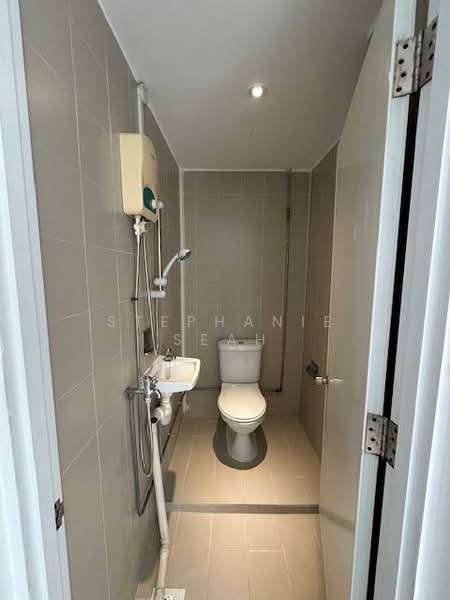 The Colonnade, 82 Grange Road, 2 Bedrooms, 2,883 sqft, Condominium For Rent, by Stephanie Seah, 500107491 - Bathroom - PropertyGuru.com.sg