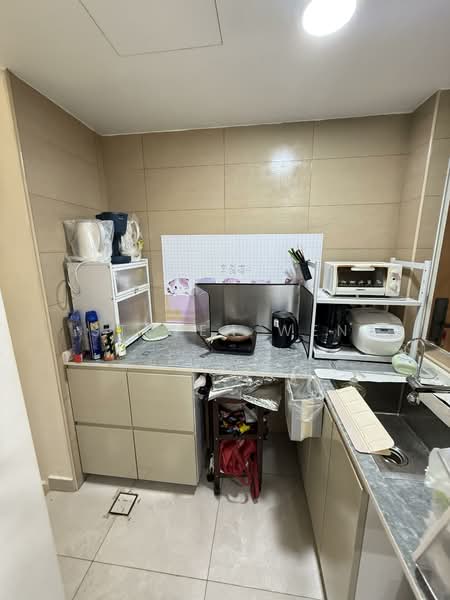 The Centris, 79 Jurong West Central 3, 3 Bedrooms, 1,572 sqft, Condominium For Sale, by Steven Wen, 500107502 - Kitchen - PropertyGuru.com.sg