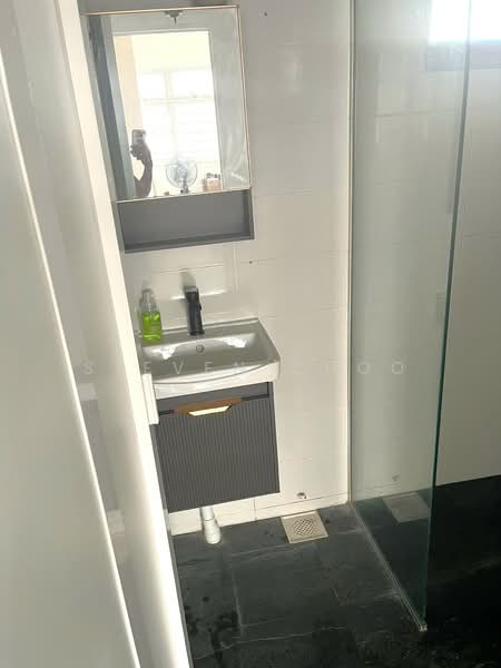 224B Sumang Lane, 224B Sumang Lane, Room Rental, 120 sqft, HDB Flat For Rent, by Steven Choo, 500107506 - Bathroom - PropertyGuru.com.sg