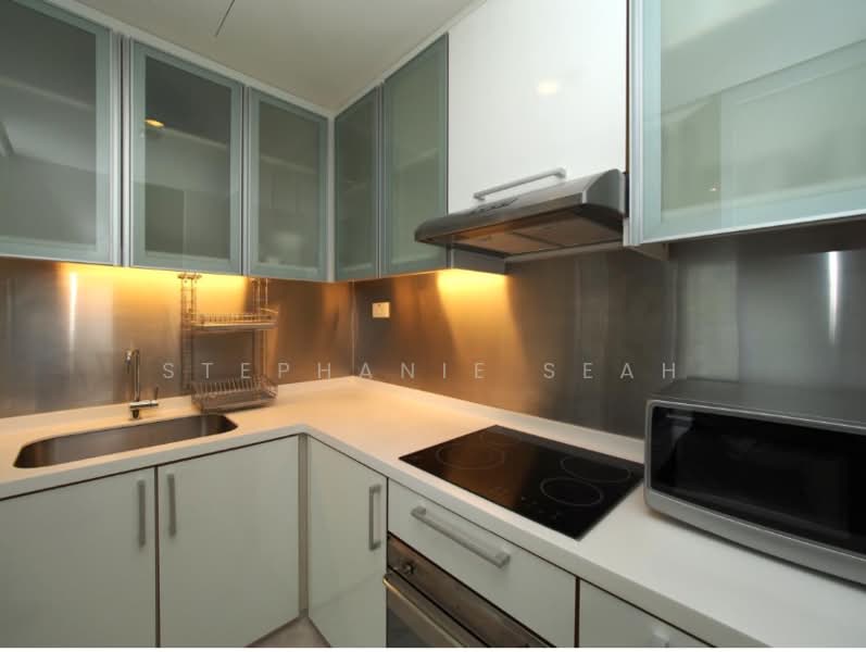 One North Bridge, 1 North Bridge Road, 2 Bedrooms, 1,012 sqft, Apartment For Rent, by Stephanie Seah, 500107513 - Kitchen - PropertyGuru.com.sg