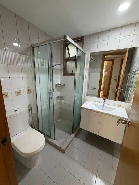 Sunville, 22 Saint Michael's Road, Room Rental, 120 sqft, Apartment For Rent, by Jeff Soh, 500107514 - Bathroom - PropertyGuru.com.sg