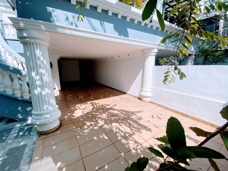 Swiss View, Swiss View, 6 Bedrooms, 4,300 sqft, Terraced House For Rent, by Michael Ciola, 500107518 - Exterior - PropertyGuru.com.sg