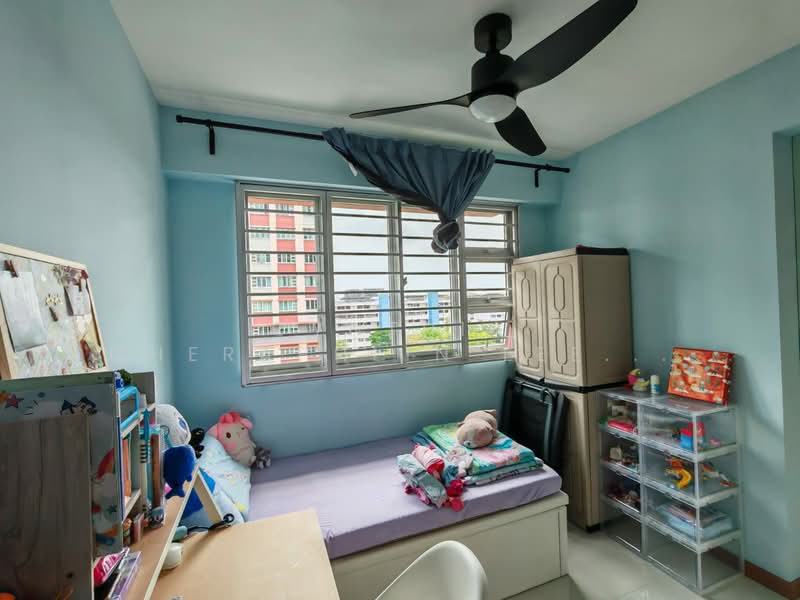 430A Bedok North Road, 430A Bedok North Road, 2 Bedrooms, 743 sqft, HDB Flat For Sale, by Cynthia Cheraphlin Lee Kwai Hoe, 500107521 - Bedroom - PropertyGuru.com.sg