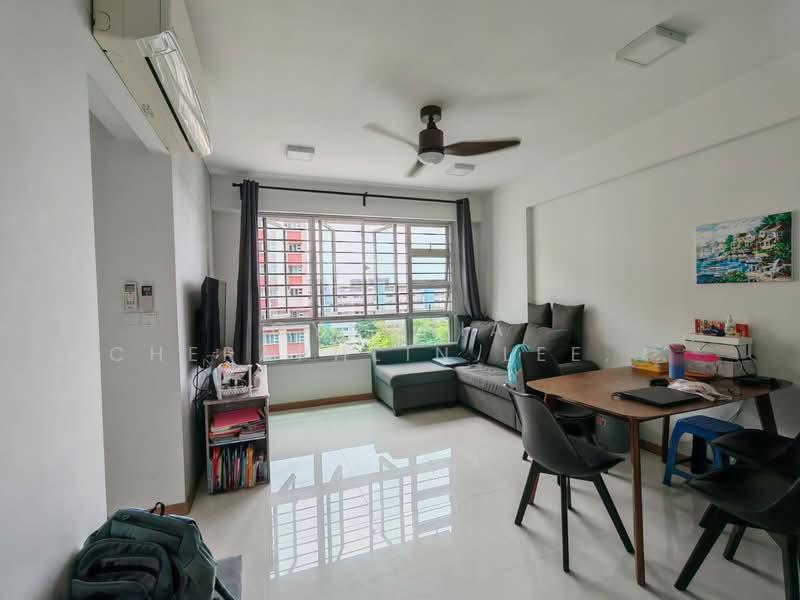 430A Bedok North Road, 430A Bedok North Road, 2 Bedrooms, 743 sqft, HDB Flat For Sale, by Cynthia Cheraphlin Lee Kwai Hoe, 500107521 - Living Room - PropertyGuru.com.sg