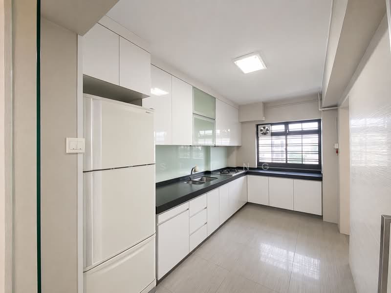 578 Hougang Avenue 4, 578 Hougang Avenue 4, 4 Bedrooms, 1,507 sqft, HDB Flat For Sale, by Kristle Ng, 500107523 - Kitchen - PropertyGuru.com.sg