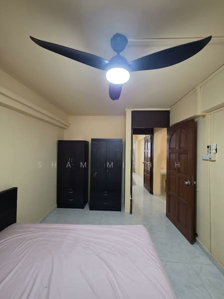 105 Bishan Street 12, 105 Bishan Street 12, 2 Bedrooms, 688 sqft, HDB Flat For Sale, by Sham Misbah, 500107532 - Bedroom - PropertyGuru.com.sg