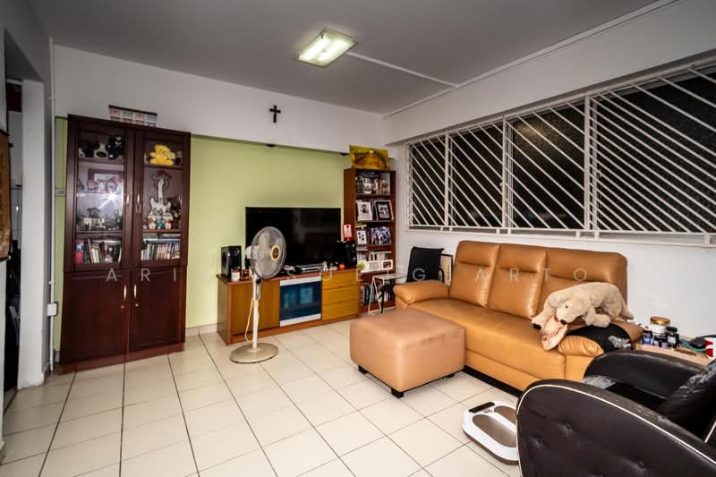 426 Pasir Ris Drive 6, 426 Pasir Ris Drive 6, Room Rental, 125 sqft, HDB Flat For Rent, by Ariel Soeigiarto, 500107533 - Living Room - PropertyGuru.com.sg