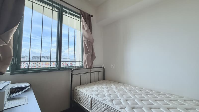 Palm Gardens, 2D Hong San Walk, 3 Bedrooms, 1,206 sqft, Condominium For Sale, by Jonathan Lee, 500107534 - Bedroom - PropertyGuru.com.sg