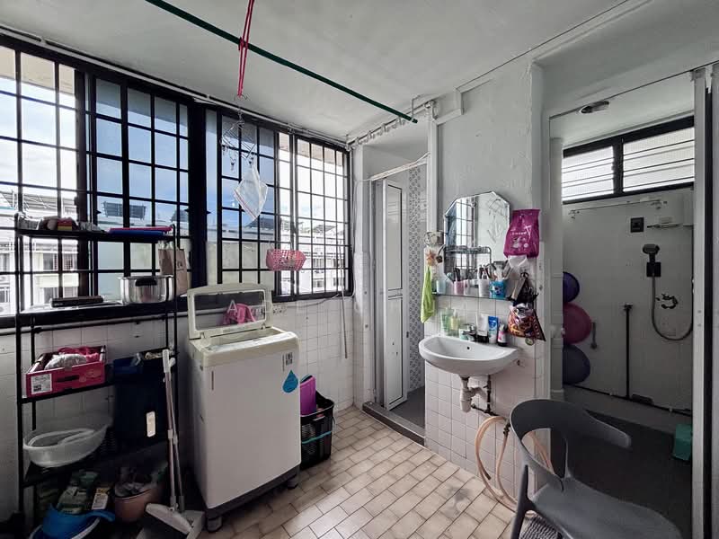 77 Bedok North Road, 77 Bedok North Road, 2 Bedrooms, 635 sqft, HDB Flat For Sale, by Ade Chua, 500107536 - Bathroom - PropertyGuru.com.sg