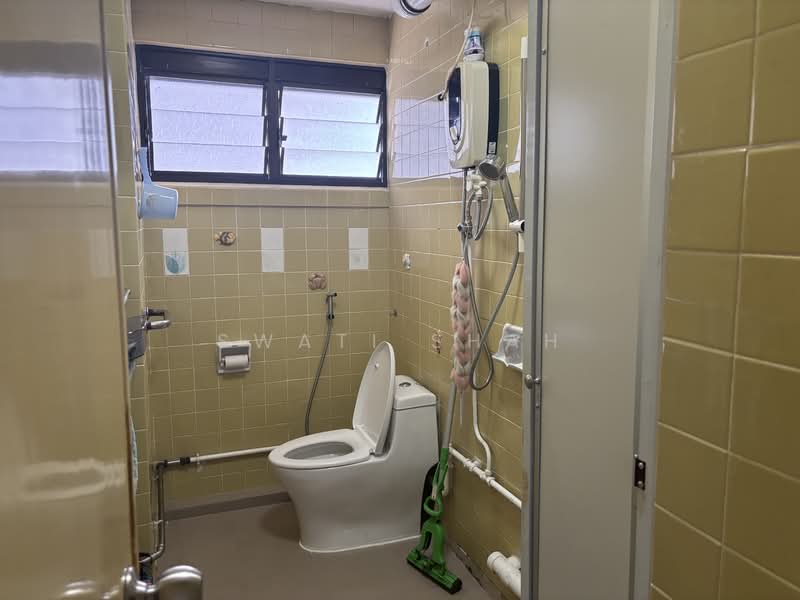 Laguna Park, 5000A Marine Parade Road, 3 Bedrooms, 1,453 sqft, Apartment For Rent, by Swati Shah, 500107542 - Bathroom - PropertyGuru.com.sg