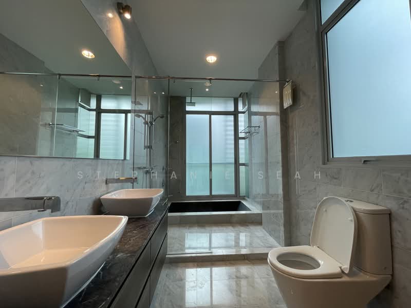Whiteshores, Punggol 17th Avenue, 5 Bedrooms, 5,188 sqft, Cluster House For Rent, by Stephanie Seah, 500107546 - Bathroom - PropertyGuru.com.sg