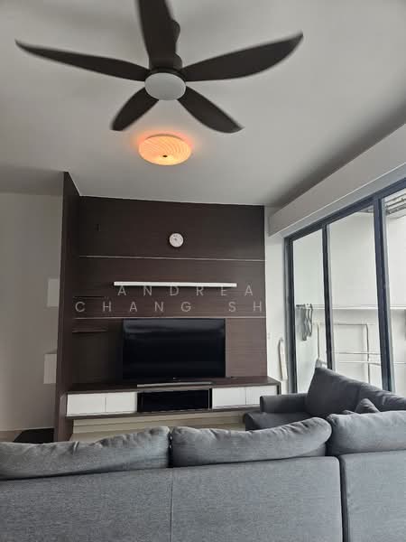 Hundred Trees, 85 West Coast Drive, 3 Bedrooms, 1,163 sqft, Condominium For Sale, by Andreas Chang Shin Ae, 500107550 - Living Room - PropertyGuru.com.sg