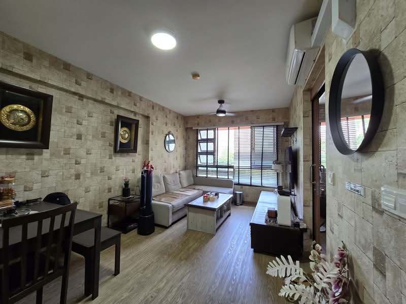 467C Bukit Batok West Avenue 9, 467C Bukit Batok West Avenue 9, 1 Bedroom, 506 sqft, HDB Flat For Sale, by Jake Seng, 500107555 - Living Room - PropertyGuru.com.sg