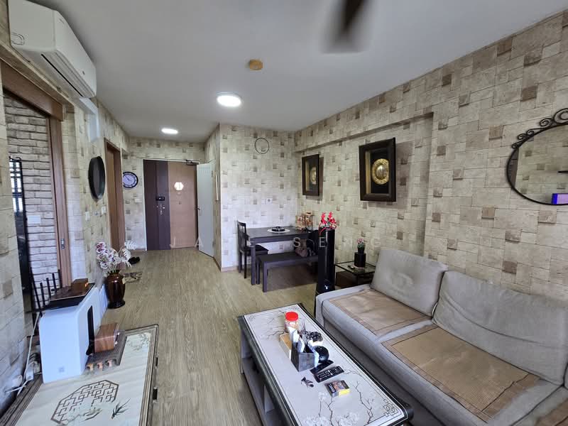 467C Bukit Batok West Avenue 9, 467C Bukit Batok West Avenue 9, 1 Bedroom, 506 sqft, HDB Flat For Sale, by Jake Seng, 500107555 - Living Room - PropertyGuru.com.sg