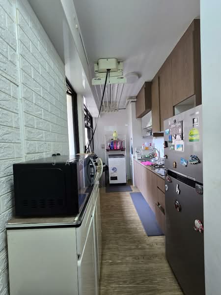 467C Bukit Batok West Avenue 9, 467C Bukit Batok West Avenue 9, 1 Bedroom, 506 sqft, HDB Flat For Sale, by Jake Seng, 500107555 - Kitchen - PropertyGuru.com.sg