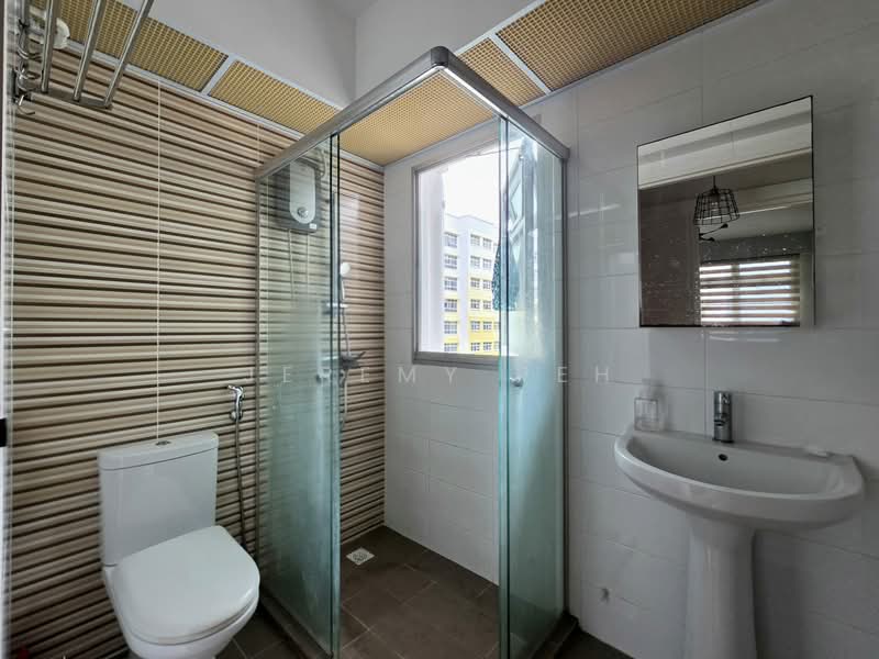 443C Bukit Batok West Avenue 8, 443C Bukit Batok West Avenue 8, 3 Bedrooms, 1,205 sqft, HDB Flat For Sale, by Jeremy Peh, 500107566 - Bathroom - PropertyGuru.com.sg