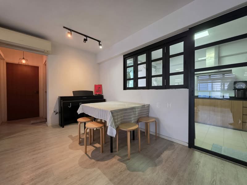 443C Bukit Batok West Avenue 8, 443C Bukit Batok West Avenue 8, 3 Bedrooms, 1,205 sqft, HDB Flat For Sale, by Jeremy Peh, 500107566 - Dining Room - PropertyGuru.com.sg