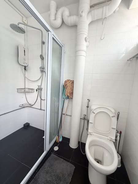 248 Kim Keat Link, 248 Kim Keat Link, 3 Bedrooms, 1,119 sqft, HDB Flat For Rent, by Cindy Fu 付小姐, 500107585 - Bathroom - PropertyGuru.com.sg