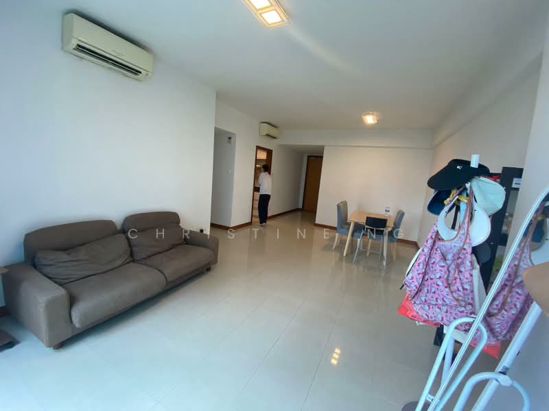 Blue Horizon, 21 West Coast Crescent, 3 Bedrooms, 1,152 sqft, Condominium For Rent, by Christine Ng, 500107589 - Living Room - PropertyGuru.com.sg