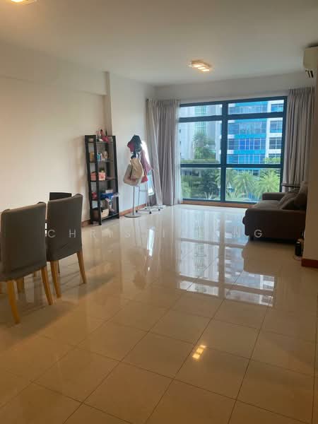 Blue Horizon, 21 West Coast Crescent, 3 Bedrooms, 1,152 sqft, Condominium For Rent, by Christine Ng, 500107589 - Living Room - PropertyGuru.com.sg
