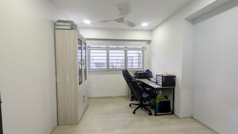 220A Sumang Lane, 220A Sumang Lane, 3 Bedrooms, 1,001 sqft, HDB Flat For Sale, by Georgina Tey, 500107590 - Study - PropertyGuru.com.sg