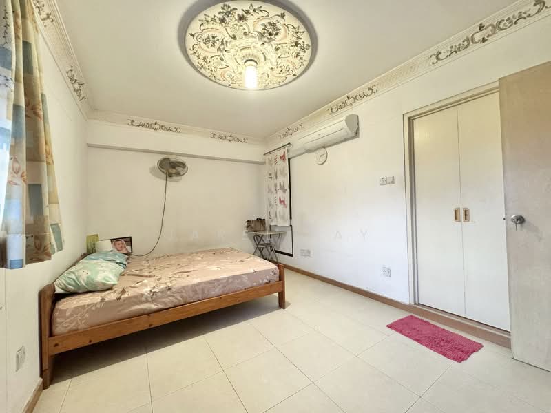 143 Lorong 2 Toa Payoh, 143 Lorong 2 Toa Payoh, Room Rental, 300 sqft, HDB Flat For Rent, by Jarel Tay, 500107598 - Bedroom - PropertyGuru.com.sg