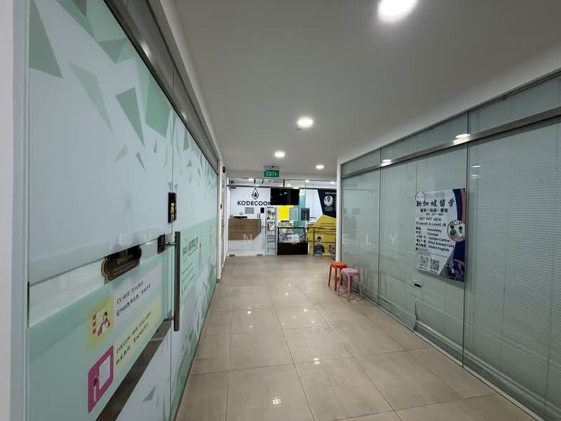 Novena Regency, 275 Thomson Road, Newton / Novena, 269 sqft, Shop / Shophouse For Rent, by Evelyn Evelyn, 500107606 - Corridor - CommercialGuru.com.sg