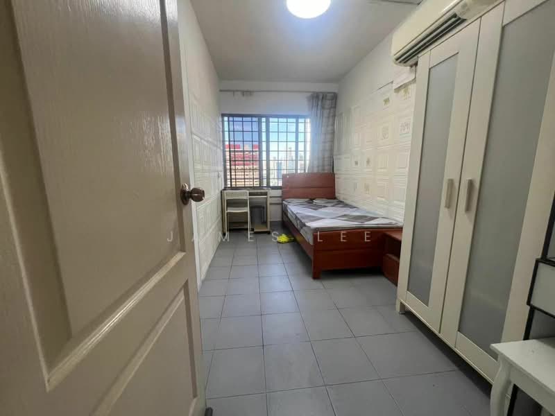 People's Park Complex, 1 Park Road, 8 Bedrooms, 1,604 sqft, Apartment For Sale, by James Lee, 500107617 - Bedroom - PropertyGuru.com.sg