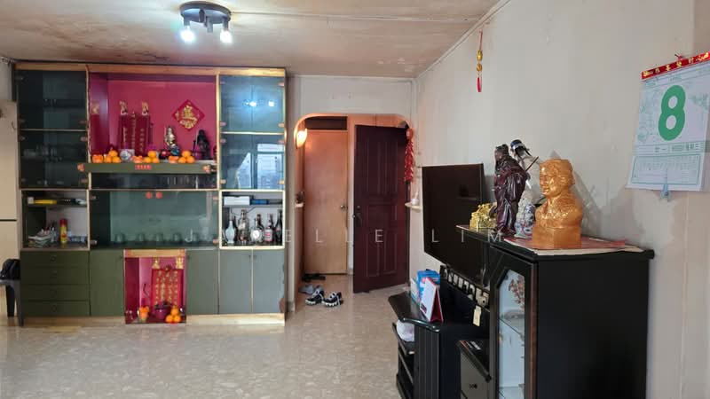 545 Ang Mo Kio Avenue 10, 545 Ang Mo Kio Avenue 10, 3 Bedrooms, 1,270 sqft, HDB Flat For Sale, by Janelle Lim, 500107630 - Living Room - PropertyGuru.com.sg