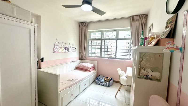 453B Bukit Batok West Avenue 6, 453B Bukit Batok West Avenue 6, 3 Bedrooms, 1,238 sqft, HDB Flat For Sale, by Angela Wang, 500107637 - Bedroom - PropertyGuru.com.sg
