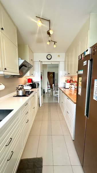 453B Bukit Batok West Avenue 6, 453B Bukit Batok West Avenue 6, 3 Bedrooms, 1,238 sqft, HDB Flat For Sale, by Angela Wang, 500107637 - Kitchen - PropertyGuru.com.sg