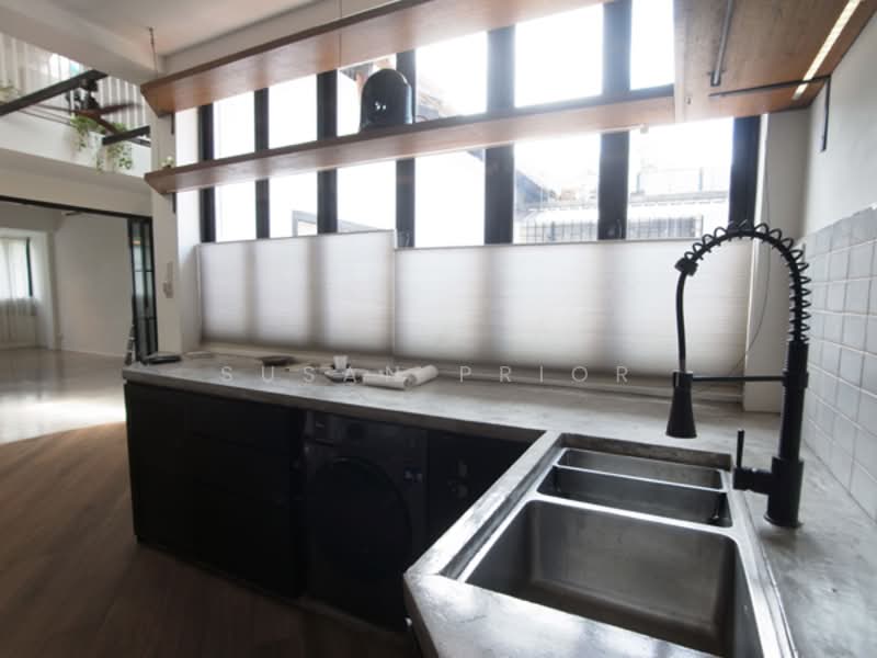 The Upper House Loft, Nearby Sing Avenue, Farrer Road, 2 Bedrooms, 1,750 sqft, Walk-up Apartment For Rent, by Susan Prior, 500107654 - Kitchen - PropertyGuru.com.sg