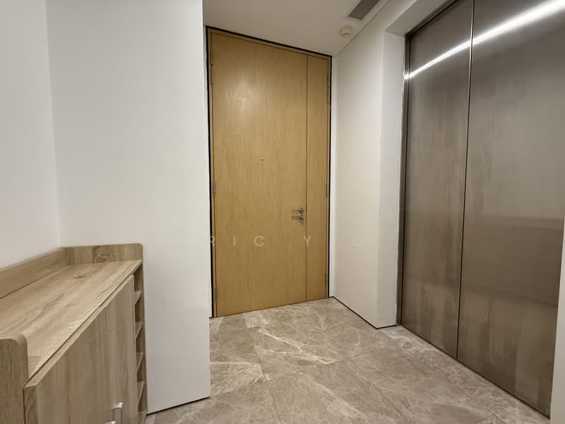The Laurels @ Cairnhill Road, 38 Cairnhill Road, 2 Bedrooms, 883 sqft, Condominium For Sale, by Eric Yeo, 500107660 - Entrance - PropertyGuru.com.sg