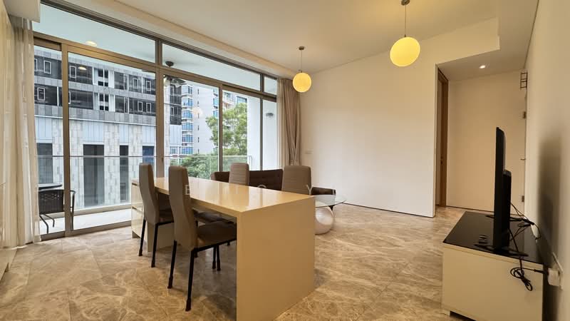 The Laurels @ Cairnhill Road, 38 Cairnhill Road, 2 Bedrooms, 883 sqft, Condominium For Sale, by Eric Yeo, 500107660 - Living Room - PropertyGuru.com.sg