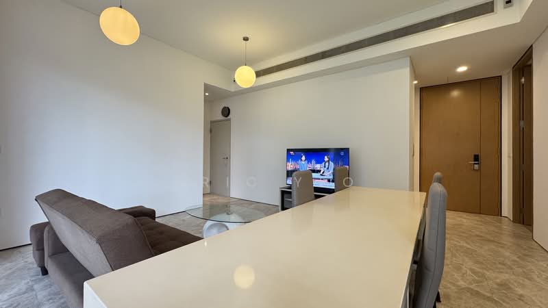 The Laurels @ Cairnhill Road, 38 Cairnhill Road, 2 Bedrooms, 883 sqft, Condominium For Sale, by Eric Yeo, 500107660 - Living Room - PropertyGuru.com.sg