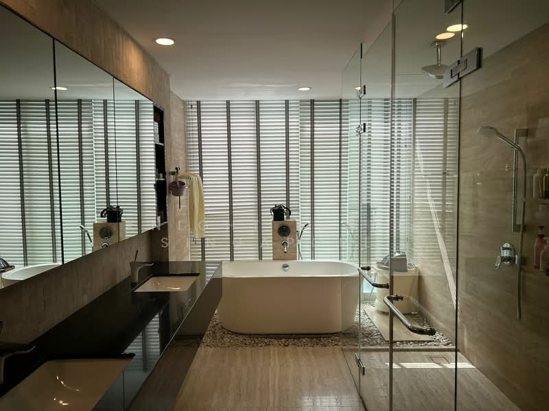 Tudor Close, Tudor Close, 5 Bedrooms, 6,800 sqft, Detached House For Rent, by ELAINE CHIA, 500107662 - Bathroom - PropertyGuru.com.sg