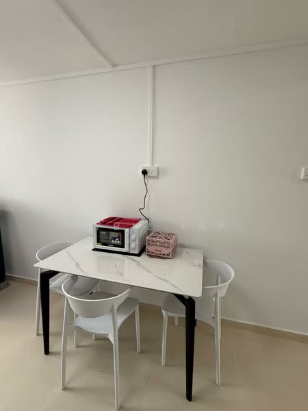 10 Pine Close, 10 Pine Close, Room Rental, 150 sqft, HDB Flat For Rent, by Sybil Yap, 500107665 - Dining Room - PropertyGuru.com.sg