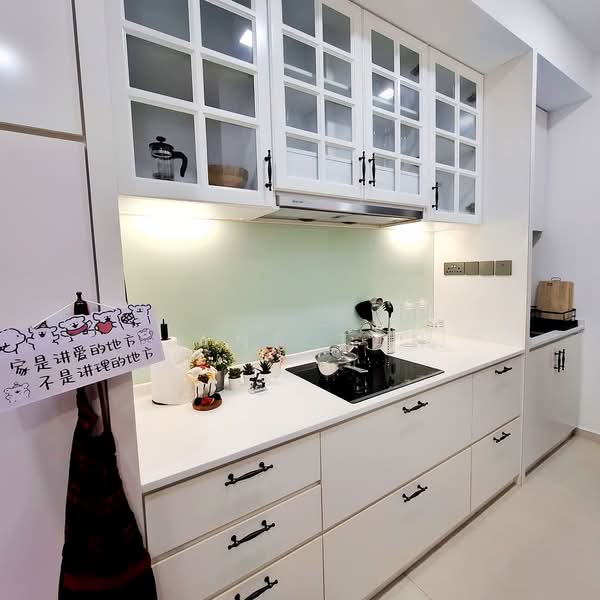 Kew Gate, 3T Limau Garden, Room Rental, 100 sqft, Cluster House For Rent, by Jane Tan, 500107676 - Kitchen - PropertyGuru.com.sg